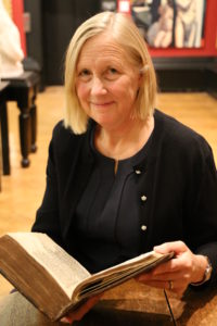 Dr Cynthia Johnston